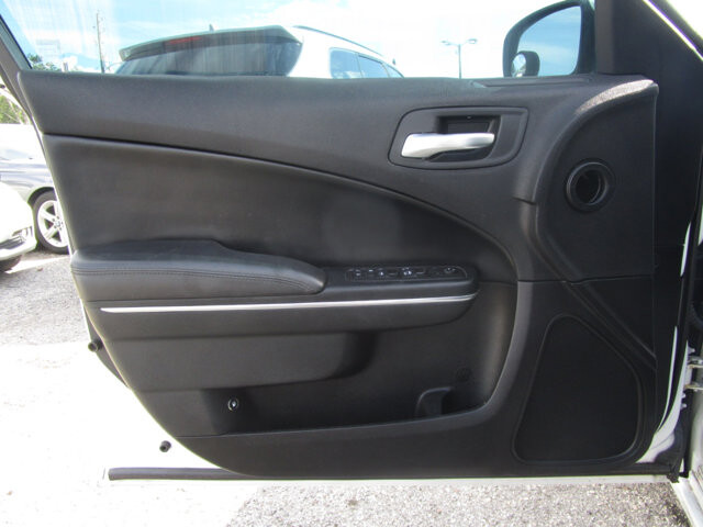 2016 Dodge Charger in Tampa, FL 33604-6914 - 2196560 41