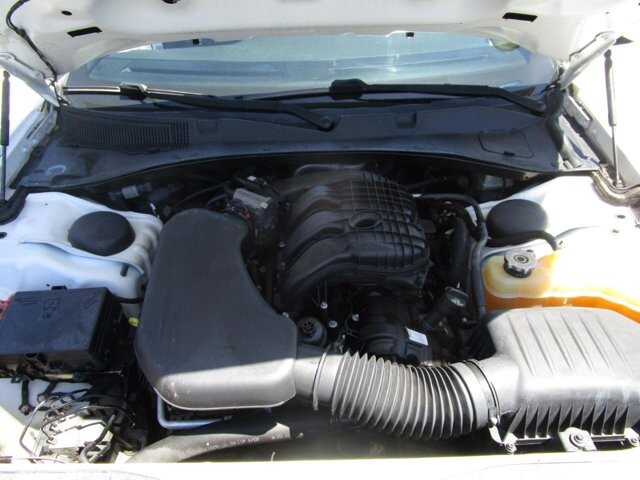 2016 Dodge Charger in Tampa, FL 33604-6914 - 2196560 20