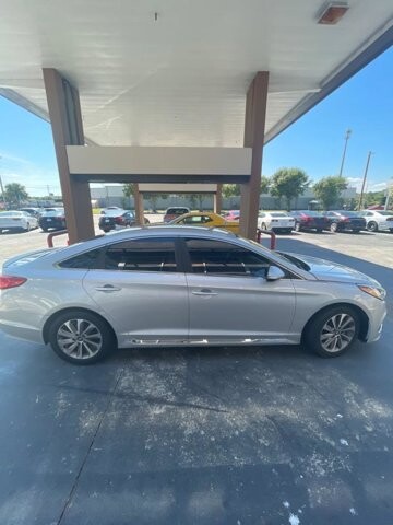 2015 Hyundai Sonata in Longwood, FL 32750 - 2196882 3