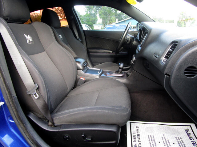 2018 Dodge Charger in Tampa, FL 33604-6914 - 2197175 9