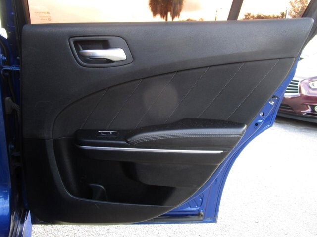 2018 Dodge Charger in Tampa, FL 33604-6914 - 2197175 18