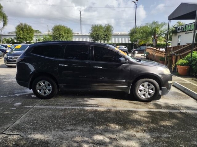 2014 Chevrolet Traverse in Longwood, FL 32750 - 2200009 3