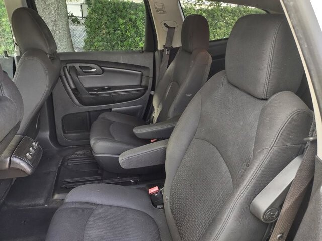 2011 Chevrolet Traverse in Longwood, FL 32750 - 2200011 7