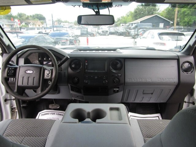 2016 Ford F250 in Tampa, FL 33604-6914 - 2202957 3