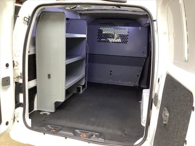 2017 Nissan NV200 in Chicago, IL 60659 - 2202989 19