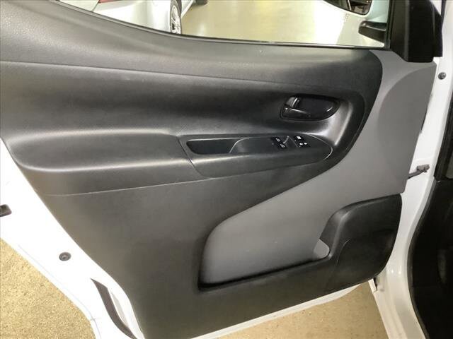 2017 Nissan NV200 in Chicago, IL 60659 - 2202989 9