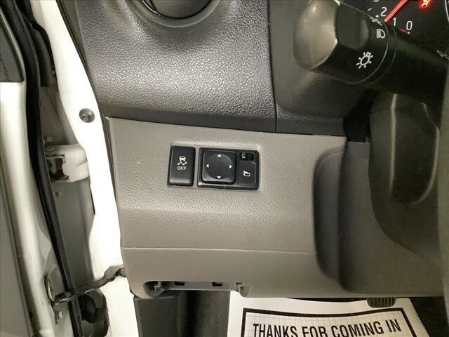 2017 Nissan NV200 in Chicago, IL 60659 - 2202989 11