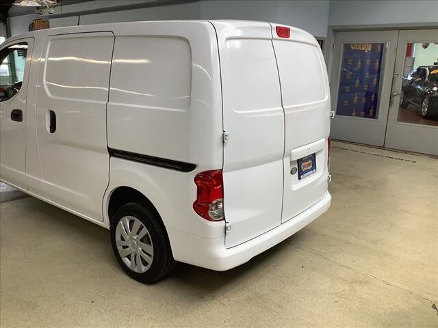 2017 Nissan NV200 in Chicago, IL 60659 - 2202989 3