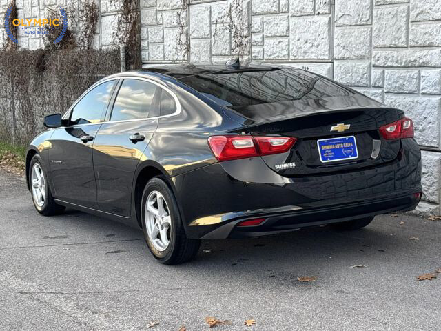 2014 Chevrolet Impala in Decatur, GA 30032 - 2204542 4