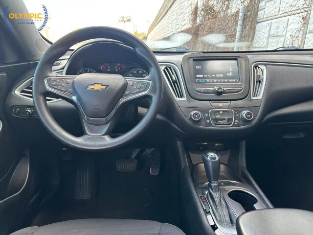 2014 Chevrolet Impala in Decatur, GA 30032 - 2204542 19