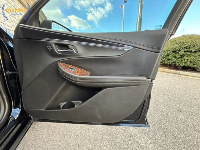 2014 Chevrolet Impala in Decatur, GA 30032 - 2204542 37