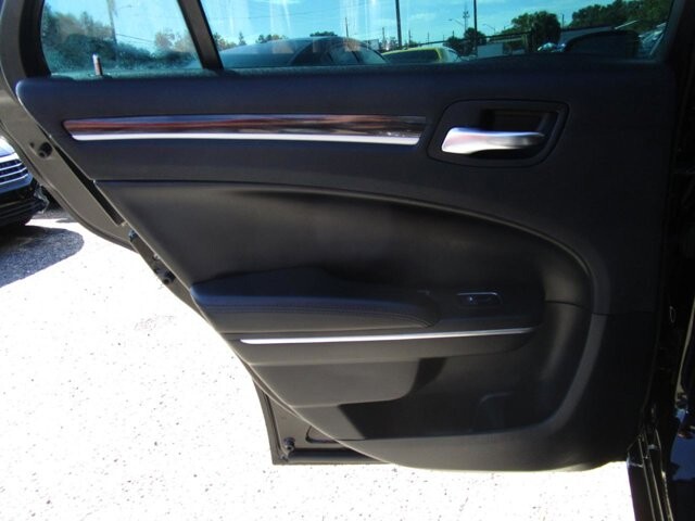 2016 Chrysler 300 in Tampa, FL 33604-6914 - 2205320 17