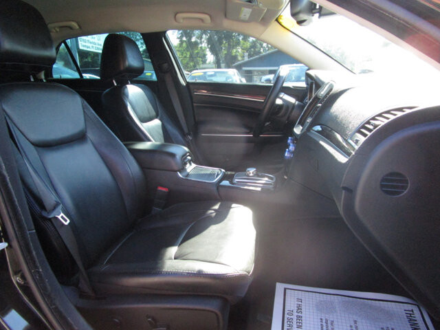 2016 Chrysler 300 in Tampa, FL 33604-6914 - 2205320 37