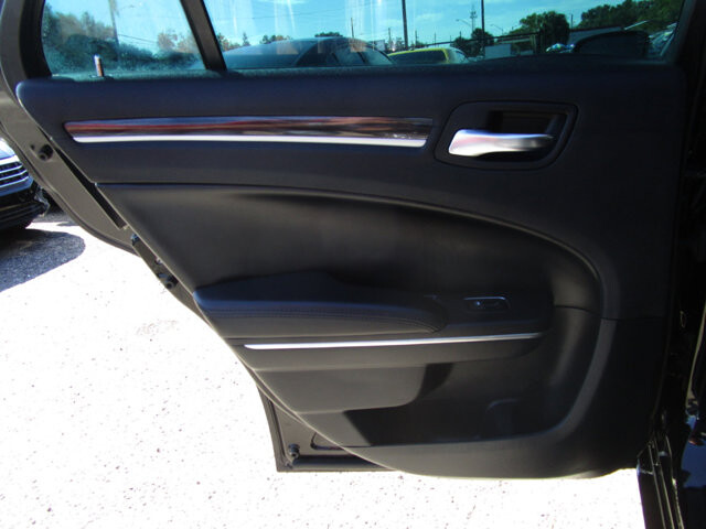2016 Chrysler 300 in Tampa, FL 33604-6914 - 2205320 47