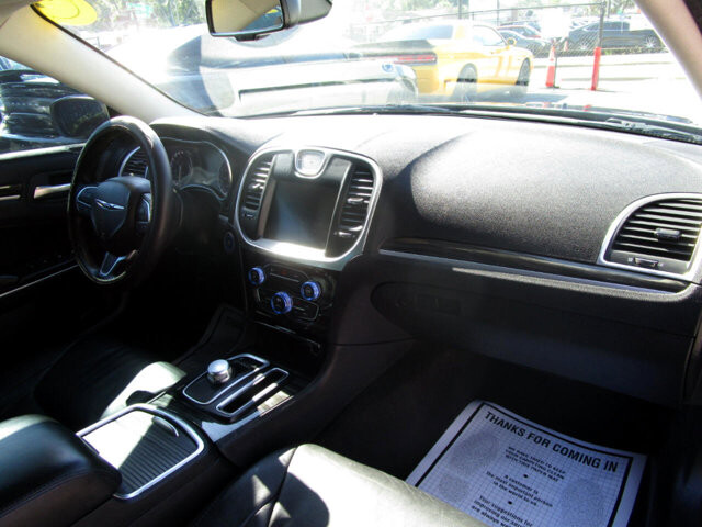 2016 Chrysler 300 in Tampa, FL 33604-6914 - 2205320 11