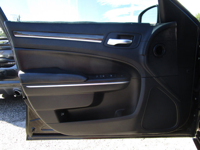 2016 Chrysler 300 in Tampa, FL 33604-6914 - 2205320 45