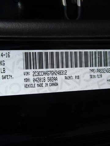 2016 Chrysler 300 in Tampa, FL 33604-6914 - 2205320 29