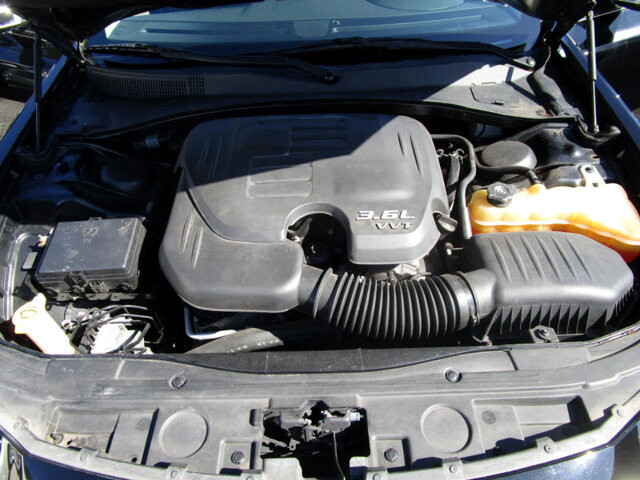 2016 Chrysler 300 in Tampa, FL 33604-6914 - 2205320 21