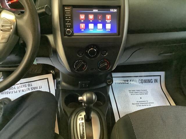 2018 Nissan Versa in Chicago, IL 60659 - 2205962 15