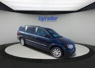 2013 Chrysler Town & Country in Milwaukee, WI 53221 - 2206570 3