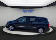 2013 Chrysler Town & Country in Milwaukee, WI 53221 - 2206570 8