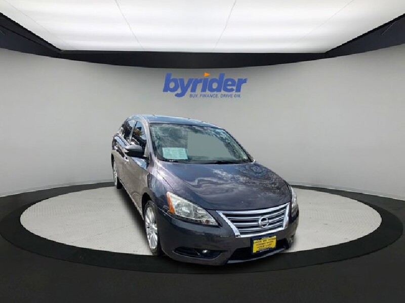 2013 Nissan Sentra in Milwaukee, WI 53221 - 2208092