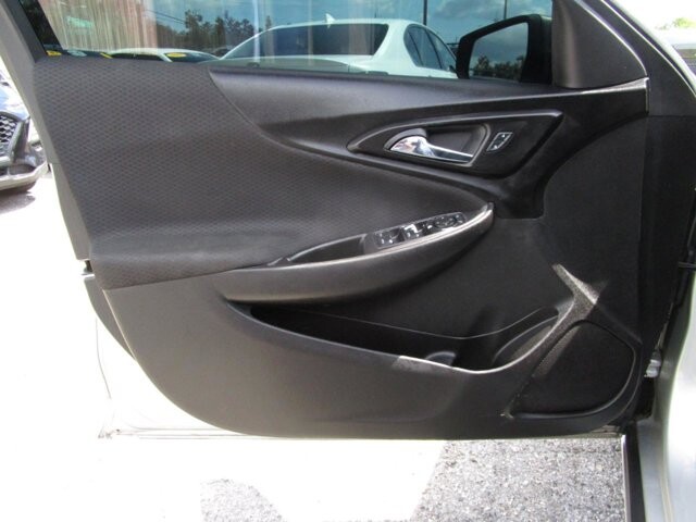 2016 Chevrolet Malibu in Tampa, FL 33604-6914 - 2210623 16