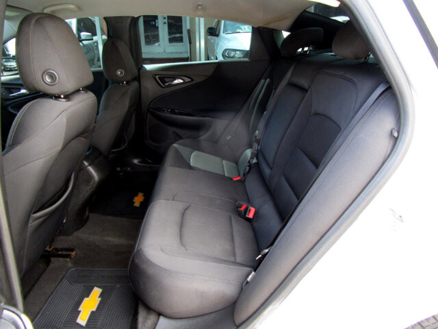 2016 Chevrolet Malibu in Tampa, FL 33604-6914 - 2210623 10