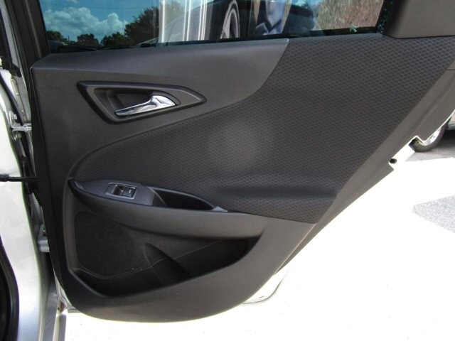 2016 Chevrolet Malibu in Tampa, FL 33604-6914 - 2210623 19
