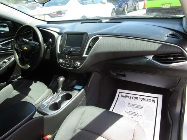 2016 Chevrolet Malibu in Tampa, FL 33604-6914 - 2210623 11