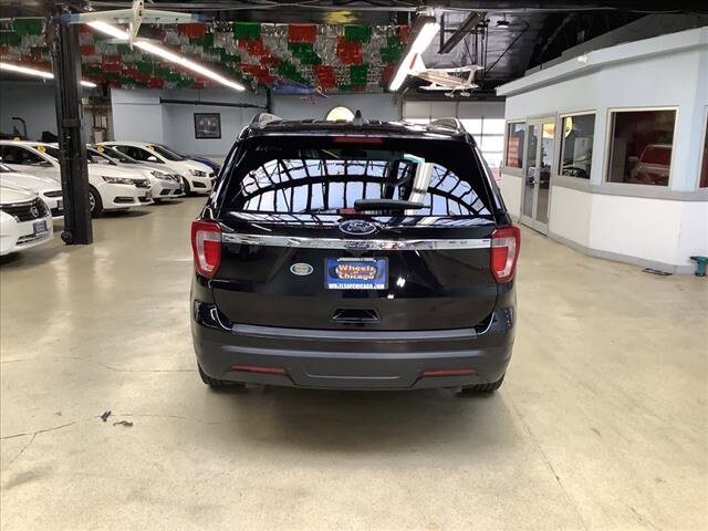 2019 Ford Explorer in Chicago, IL 60659 - 2210954 4