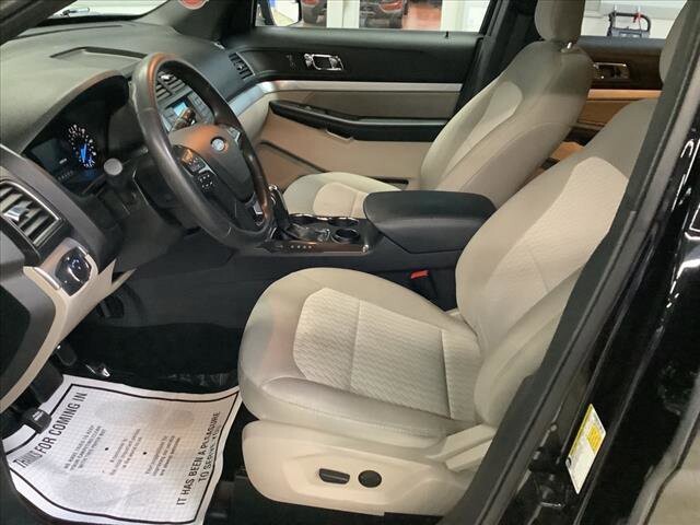 2019 Ford Explorer in Chicago, IL 60659 - 2210954 11