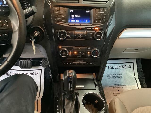 2019 Ford Explorer in Chicago, IL 60659 - 2210954 17