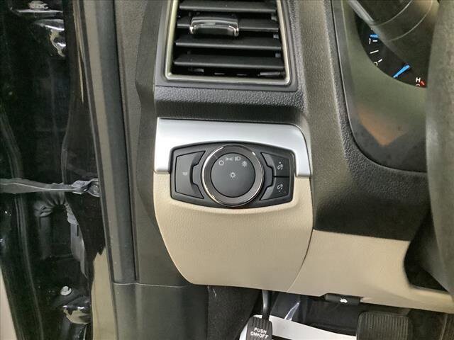 2019 Ford Explorer in Chicago, IL 60659 - 2210954 12