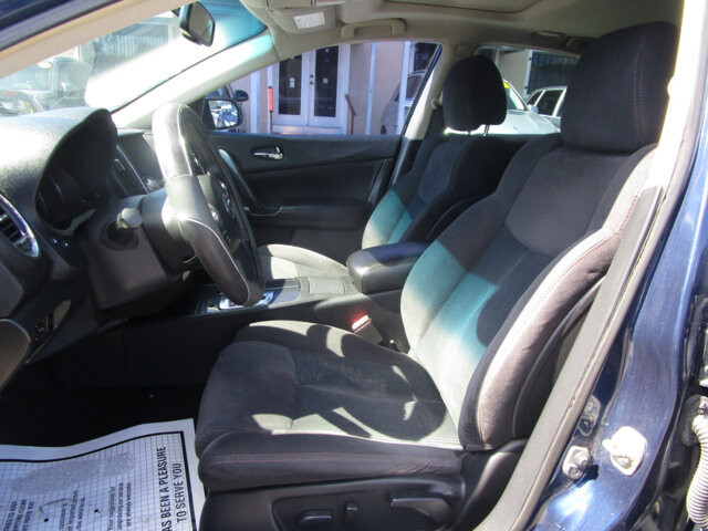 2014 Nissan Maxima in Tampa, FL 33604-6914 - 2212129 37