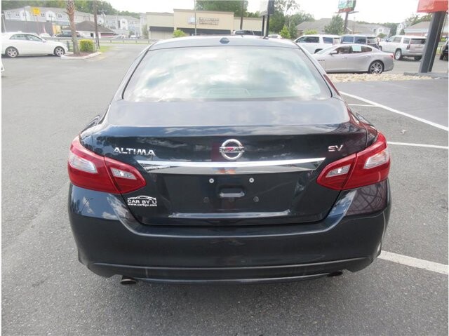 2018 Nissan Altima in Charlotte, NC 28212 - 2212186 4