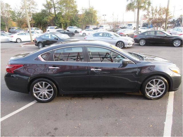 2018 Nissan Altima in Charlotte, NC 28212 - 2212186 33