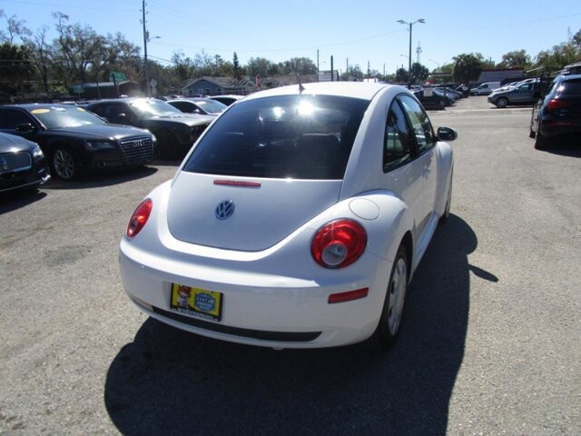 2010 Volkswagen Beetle in Tampa, FL 33604-6914 - 2215998 19