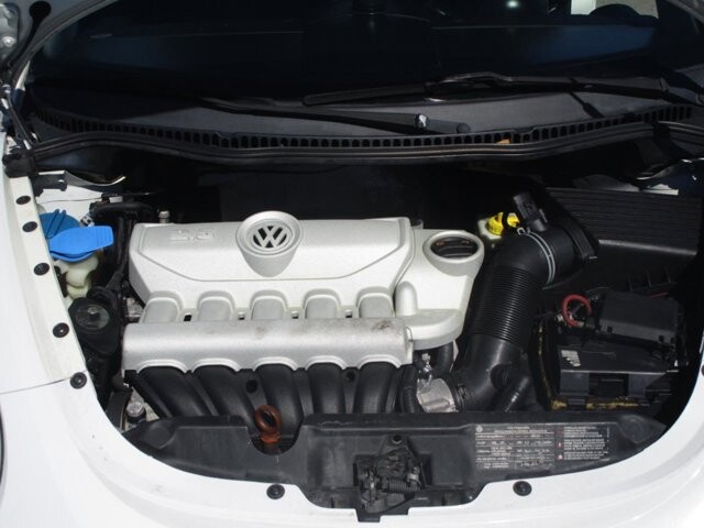 2010 Volkswagen Beetle in Tampa, FL 33604-6914 - 2215998 17