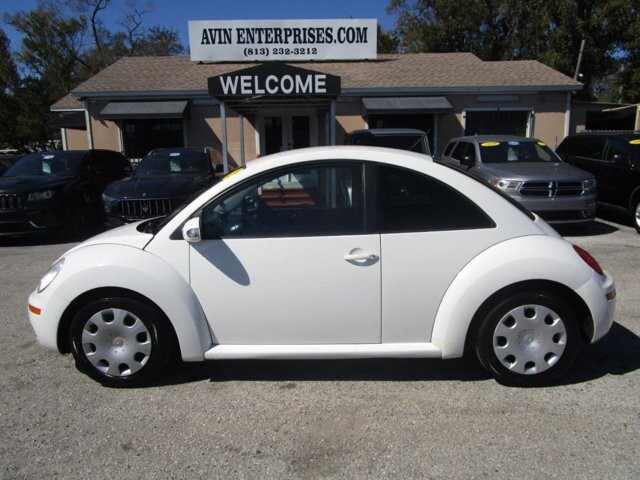 2010 Volkswagen Beetle in Tampa, FL 33604-6914 - 2215998 24
