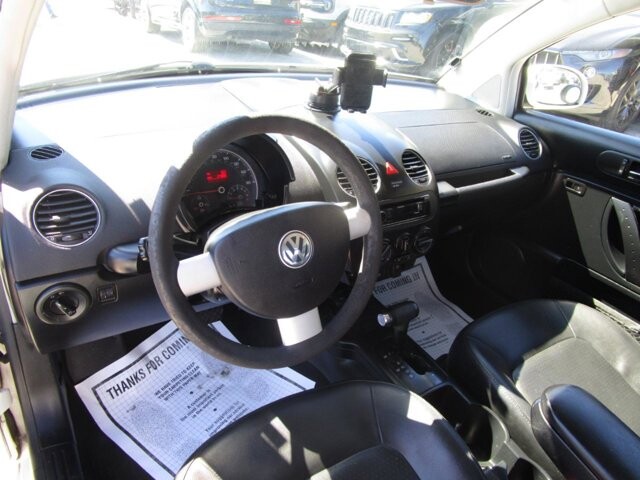 2010 Volkswagen Beetle in Tampa, FL 33604-6914 - 2215998 11