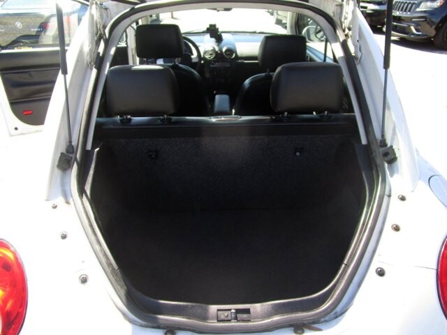 2010 Volkswagen Beetle in Tampa, FL 33604-6914 - 2215998 21