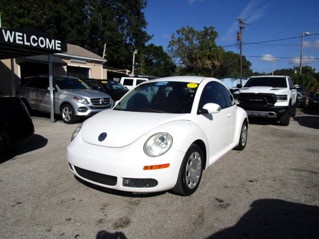 2010 Volkswagen Beetle in Tampa, FL 33604-6914 - 2215998 27