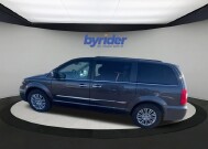 2015 Chrysler Town & Country in Milwaukee, WI 53221 - 2216037 7
