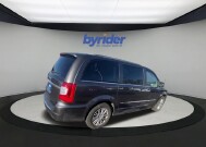 2015 Chrysler Town & Country in Milwaukee, WI 53221 - 2216037 9