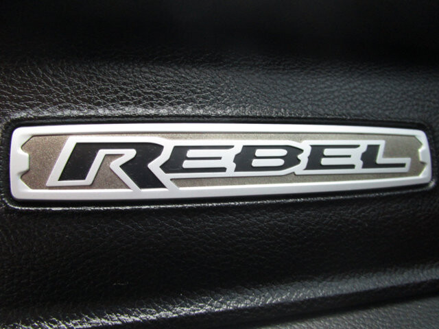 2019 RAM 1500 in Tampa, FL 33604-6914 - 2217972 39