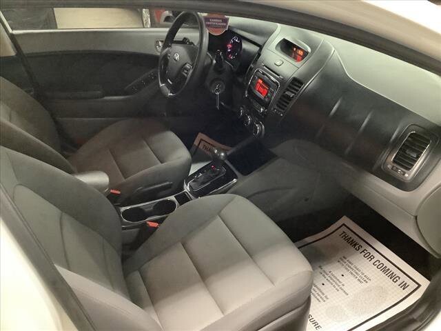 2017 Kia Forte in Chicago, IL 60659 - 2218483 20