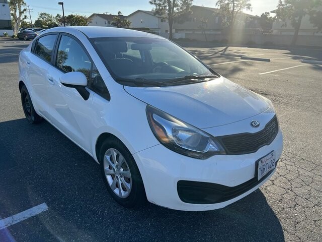 2015 Kia Rio in COSTA MESA, CA 92626 - 2219082 7