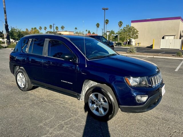 2015 Jeep Compass in COSTA MESA, CA 92626 - 2219084 7