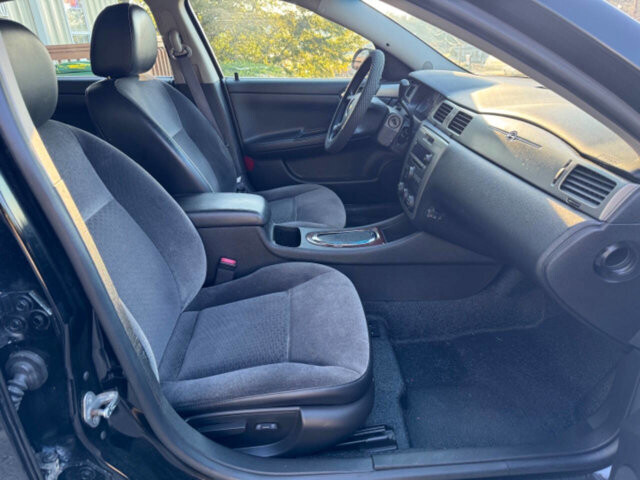 2016 Chevrolet Impala in Albemarle, NC 28001 - 2219620 6